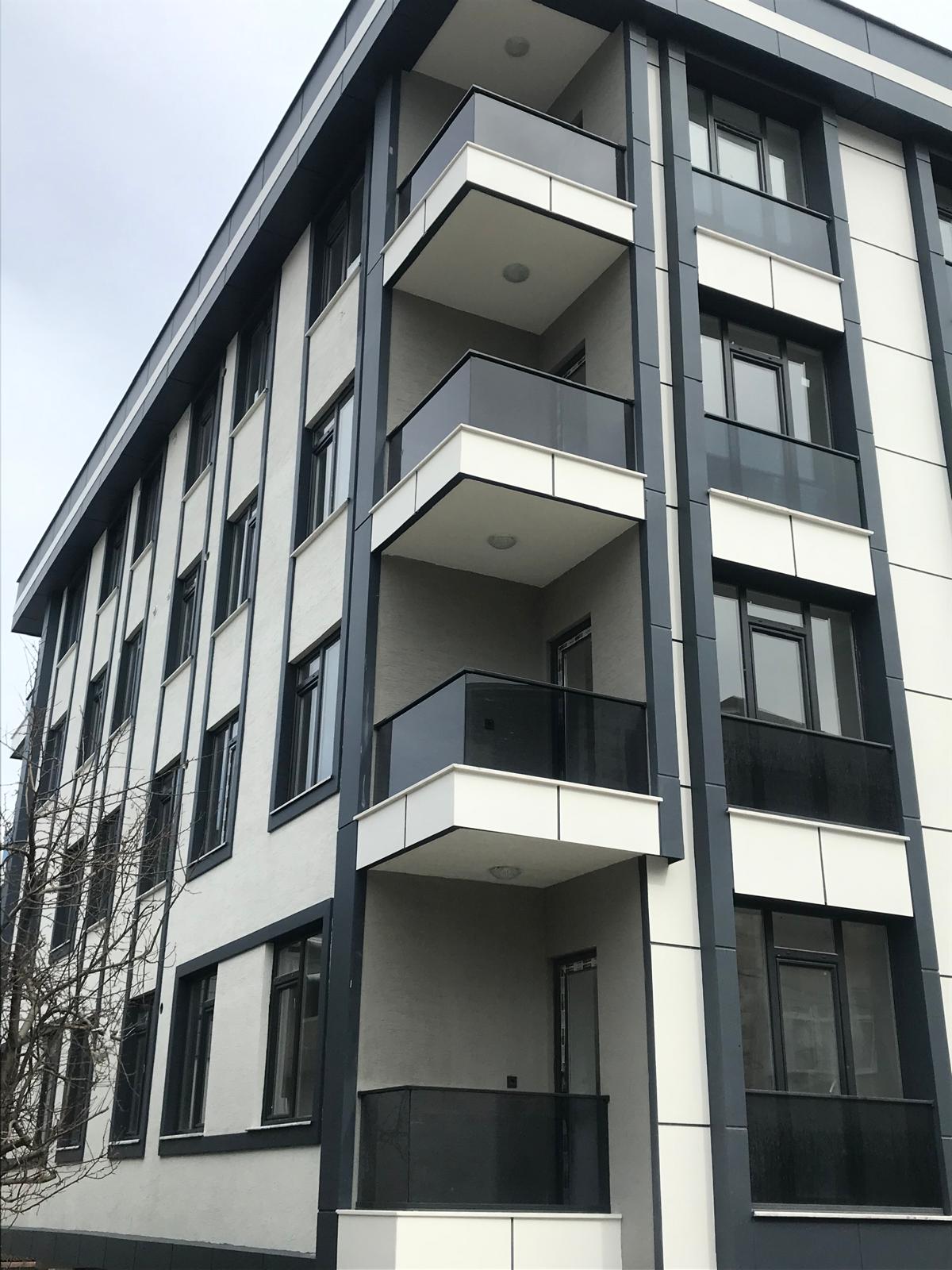 Küpeşte camlı korkuluk 4